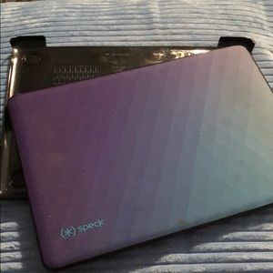 Mac book pro Speck case/// HALF PRICE